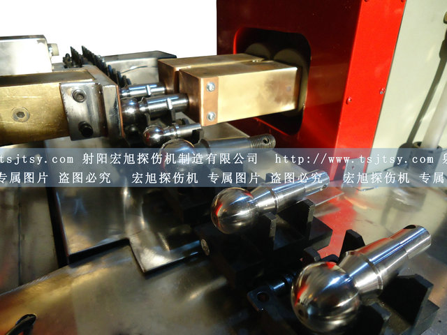 產品名稱：球頭銷專用熒光磁粉探傷機
產品型號：HCDG-2000
產品規格：熒光、二工位流水線